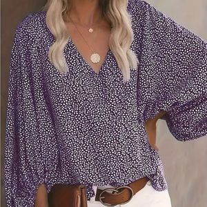 Women's Plus Allover Print Lantern Sleeve V Neck Oversized Top